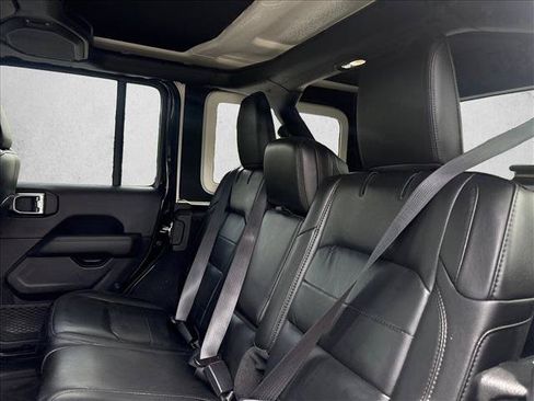 Used 2023 Jeep Wrangler Unlimited Sahara AWD/4WD image 20