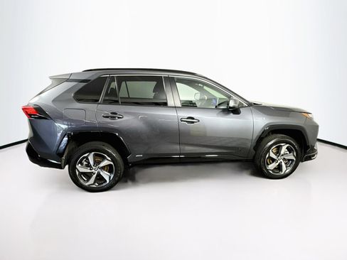 Used 2023 Toyota RAV4 SE w/ Weather & Moonroof Package AWD/4WD image 8