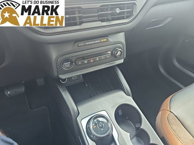 Used 2025 Ford Bronco Sport Outer Banks w/ Outer Banks Tech Package+ AWD/4WD image 17