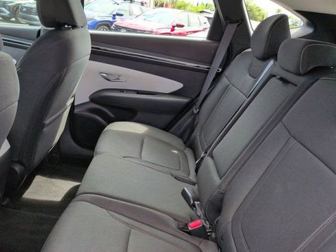 Certified 2024 Hyundai Tucson SE FWD image 14