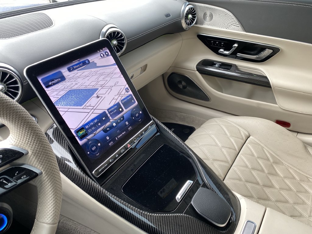 Certified 2022 Mercedes-Benz SL 63 AMG 4MATIC image 7