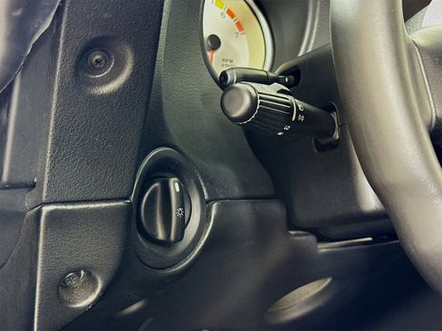 Used 2001 Dodge Viper RT/10 image 10