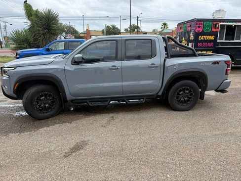 Used 2022 Nissan Frontier PRO-4X w/ Pro-4X Premium Package image 4