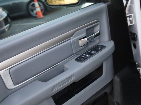 Used 2019 RAM 1500 Big Horn image 24