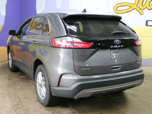 Used 2024 Ford Edge SEL w/ Convenience Package AWD/4WD image 5