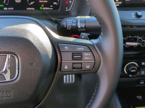 Used 2025 Honda Accord Sport image 20