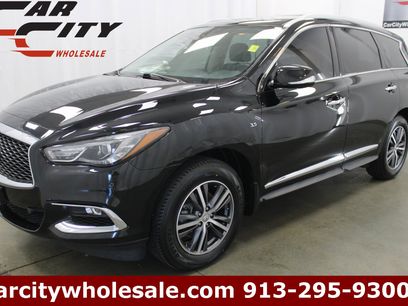 Used 2019 INFINITI QX60 Luxe w/ Essential Package