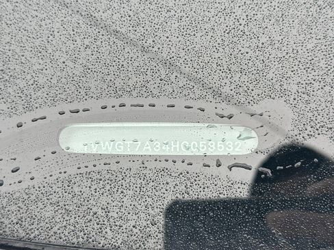 Used 2017 Volkswagen Passat 1.8T SE image 3