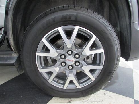 Used 2023 GMC Acadia SLT image 91