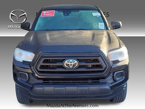 Used 2022 Toyota Tacoma SR w/ SR Convenience Package image 4