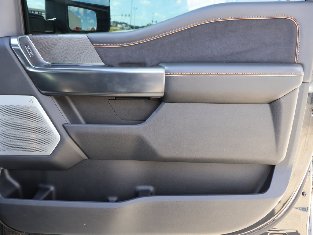 Certified 2024 Ford F250 Platinum AWD/4WD image 8