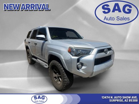 Used 2017 Toyota 4Runner SR5 RWD image 1
