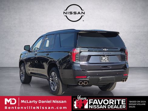 Used 2025 Chevrolet Tahoe Z71 AWD/4WD image 4