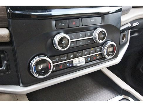 Certified 2024 Ford Expedition Max Limited image 25