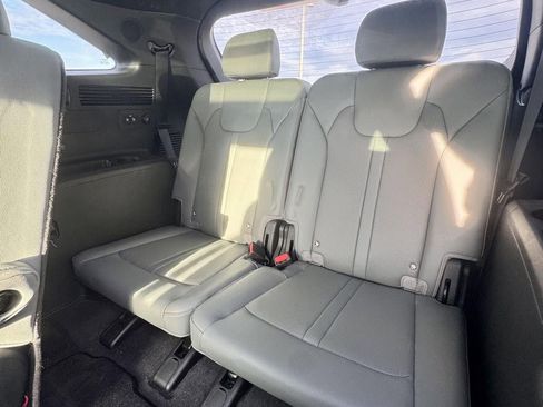 Certified 2024 Kia Sorento SX Prestige w/ Sage Leather Package image 11