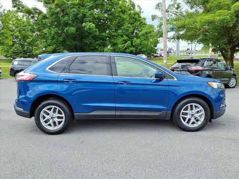 Certified 2023 Ford Edge SEL w/ Convenience Package AWD/4WD image 2