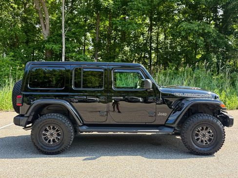 Used 2023 Jeep Wrangler Unlimited Rubicon 392 w/ Trailer Tow Package AWD/4WD image 8