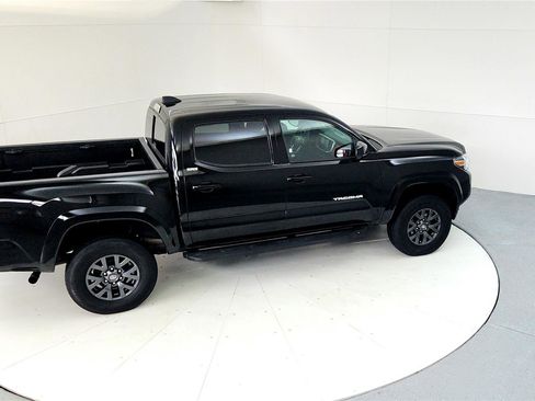 Used 2023 Toyota Tacoma SR5 image 18