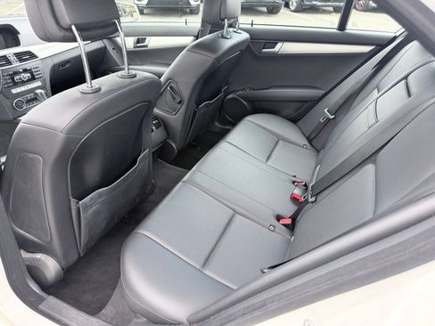 Used 2013 Mercedes-Benz C 300 4MATIC Sedan image 10