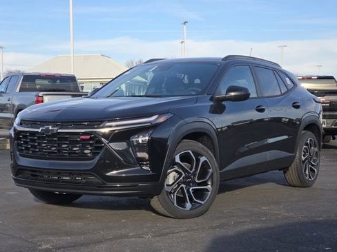 New 2026 Chevrolet Trax RS w/ Driver Confidence Package image 2