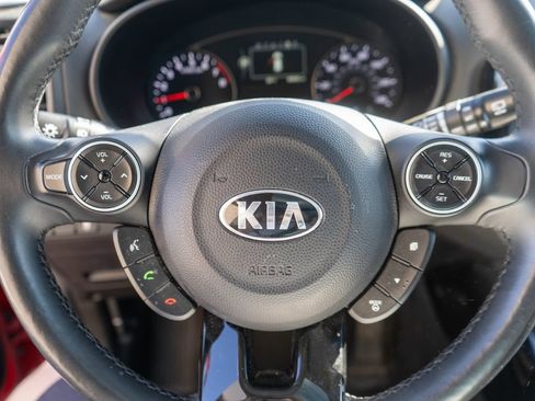 Used 2016 Kia Soul ! w/ Premium Package FWD image 17