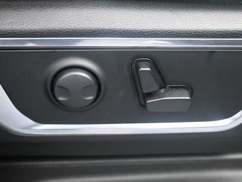 Used 2025 RAM 1500 Laramie AWD/4WD image 21
