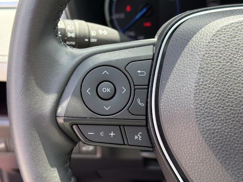 Used 2021 Toyota RAV4 Limited AWD/4WD image 25