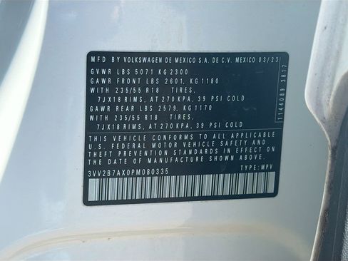 Used 2023 Volkswagen Tiguan SE AWD/4WD image 12