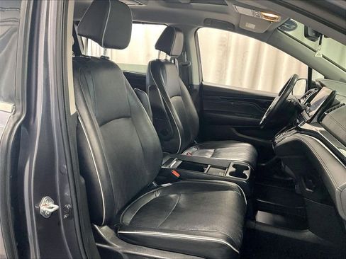 Used 2023 Honda Odyssey Elite image 11
