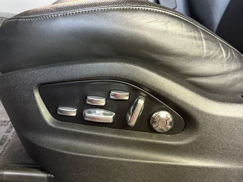 Used 2019 Porsche Cayenne Turbo AWD/4WD image 25