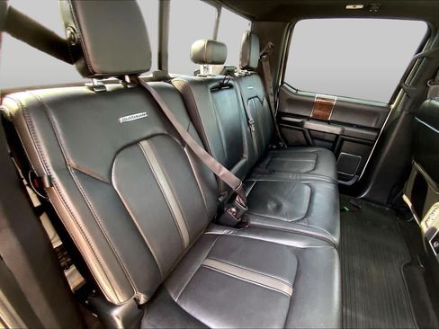 Used 2015 Ford F150 Platinum w/ Equipment Group 701A Luxury AWD/4WD image 17