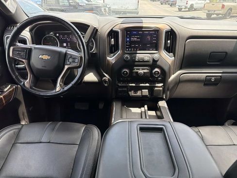 Used 2020 Chevrolet Silverado 3500 High Country w/ Technology Package AWD/4WD image 16