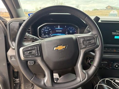 Used 2024 Chevrolet Silverado 2500 LTZ w/ LTZ Convenience Package image 3