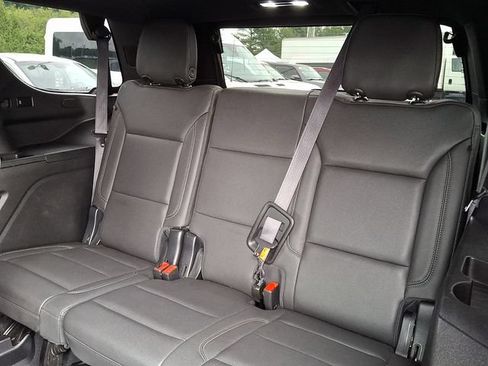 Used 2023 Chevrolet Tahoe Z71 AWD/4WD image 9