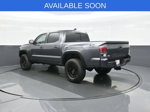 Used 2022 Toyota Tacoma TRD Pro AWD/4WD image 5
