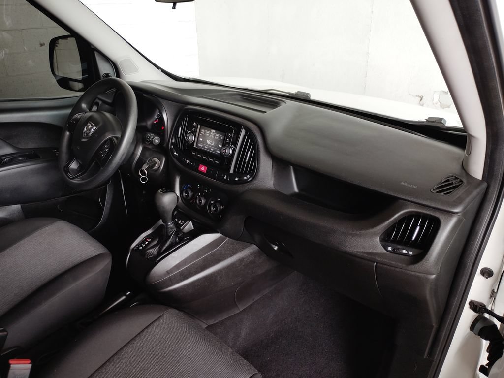 Used 2022 RAM ProMaster City Tradesman FWD image 11