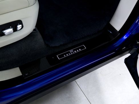 Certified 2024 Rolls-Royce Cullinan Black Badge w/ Dark Exterior Package image 40