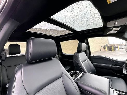 Used 2025 Ford F150 Lariat w/ Equipment Group 501A Mid image 21