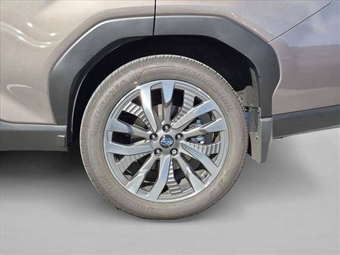 Used 2025 Subaru Forester Touring w/ Touring Package AWD/4WD image 18