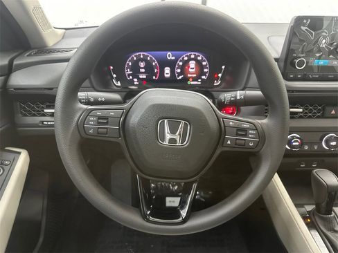 New 2025 Honda Accord SE image 26