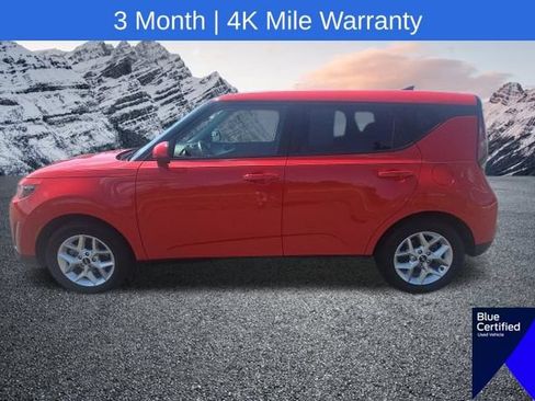 Used 2024 Kia Soul LX w/ Option Group 015 FWD image 16