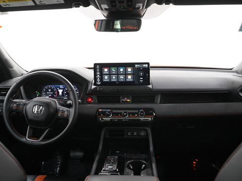 Used 2026 Honda Passport TrailSport image 13