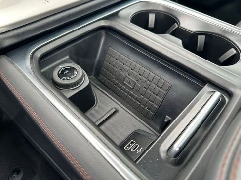 Certified 2025 Ford Expedition Active RWD image 19