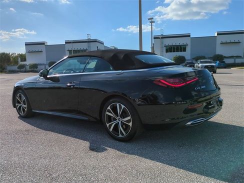 Used 2025 Mercedes-Benz CLE 300 4MATIC Cabriolet image 6