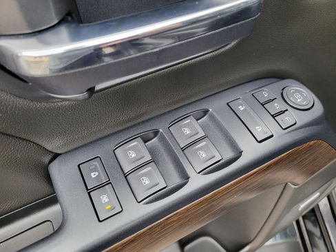 Used 2018 GMC Sierra 1500 Denali AWD/4WD image 8