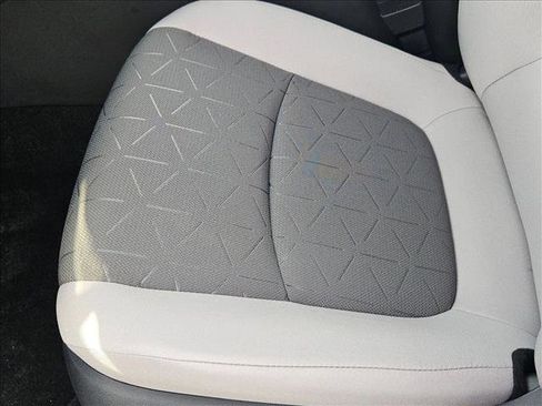 New 2025 Toyota RAV4 XLE image 4