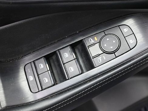 Used 2025 Nissan Rogue SV FWD image 25