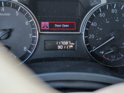 Used 2014 Nissan Pathfinder SL w/ SL Premium Package image 8