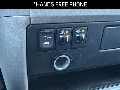 Used 2015 Toyota Sienna XLE image 12