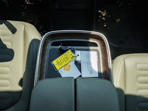 Used 2023 Rivian R1S Launch Edition image 10